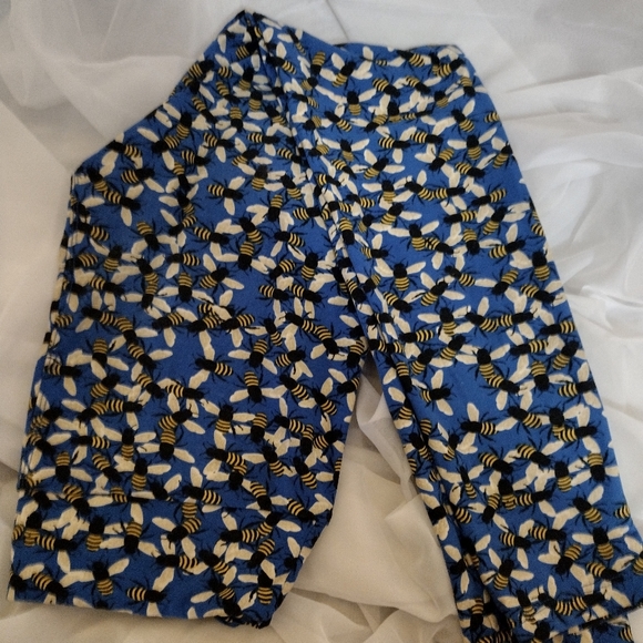 Lula Roe (one size) leggings - Picture 7 of 10